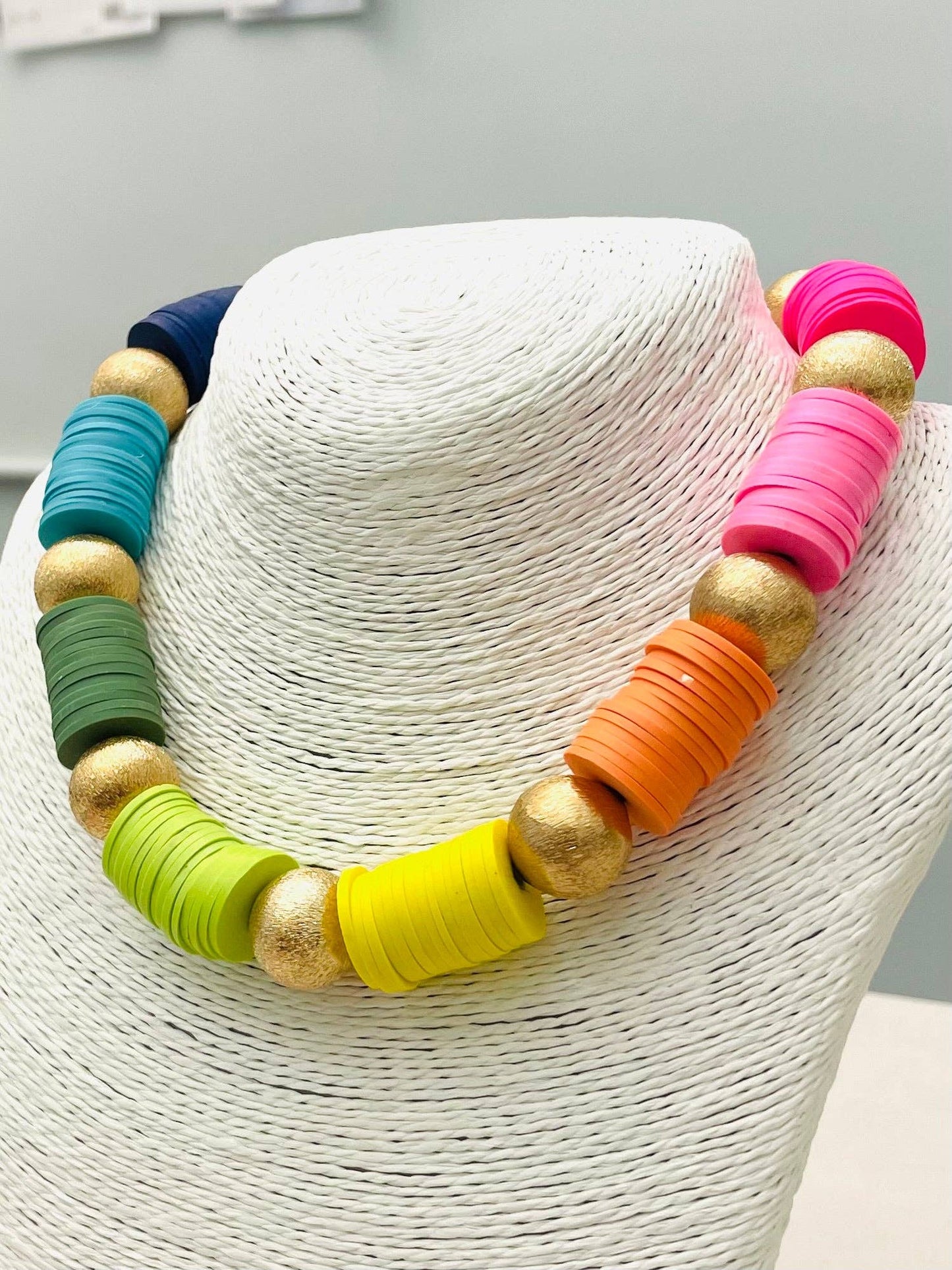 SPRING - Carousel Necklace (multi/gold) BNK880