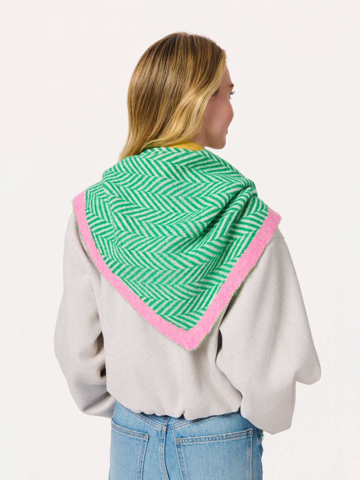 ZIGGY TRIANGLE SCARF