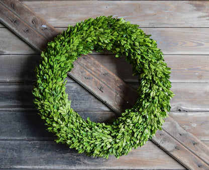 24” Round - Preserved Boxwood Country Manor Wreath