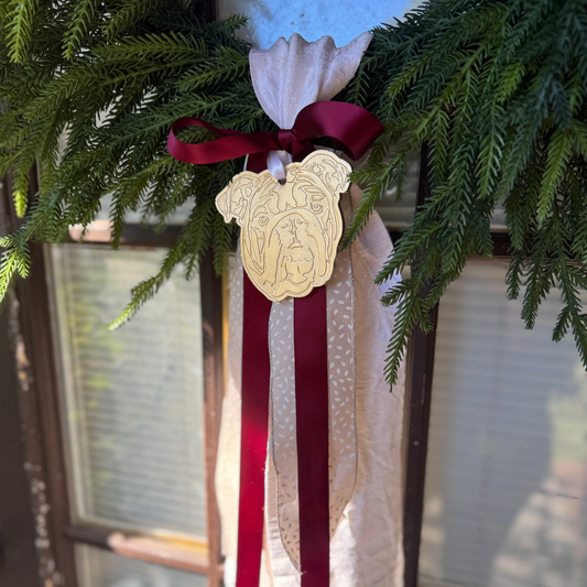 Wreath Ornament - Bulldog