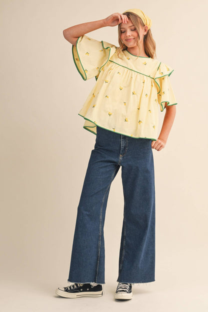LEMON EMBROIDERY CONTRAST PIPING TOP