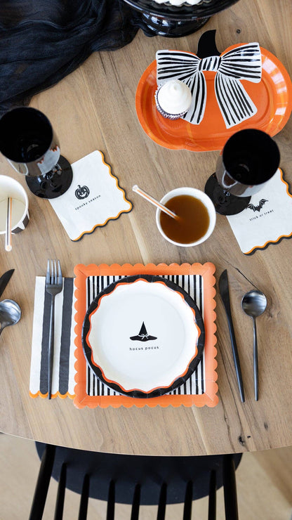 HPH1343 - Black and Cream Stripes Scalloped 10" Plate