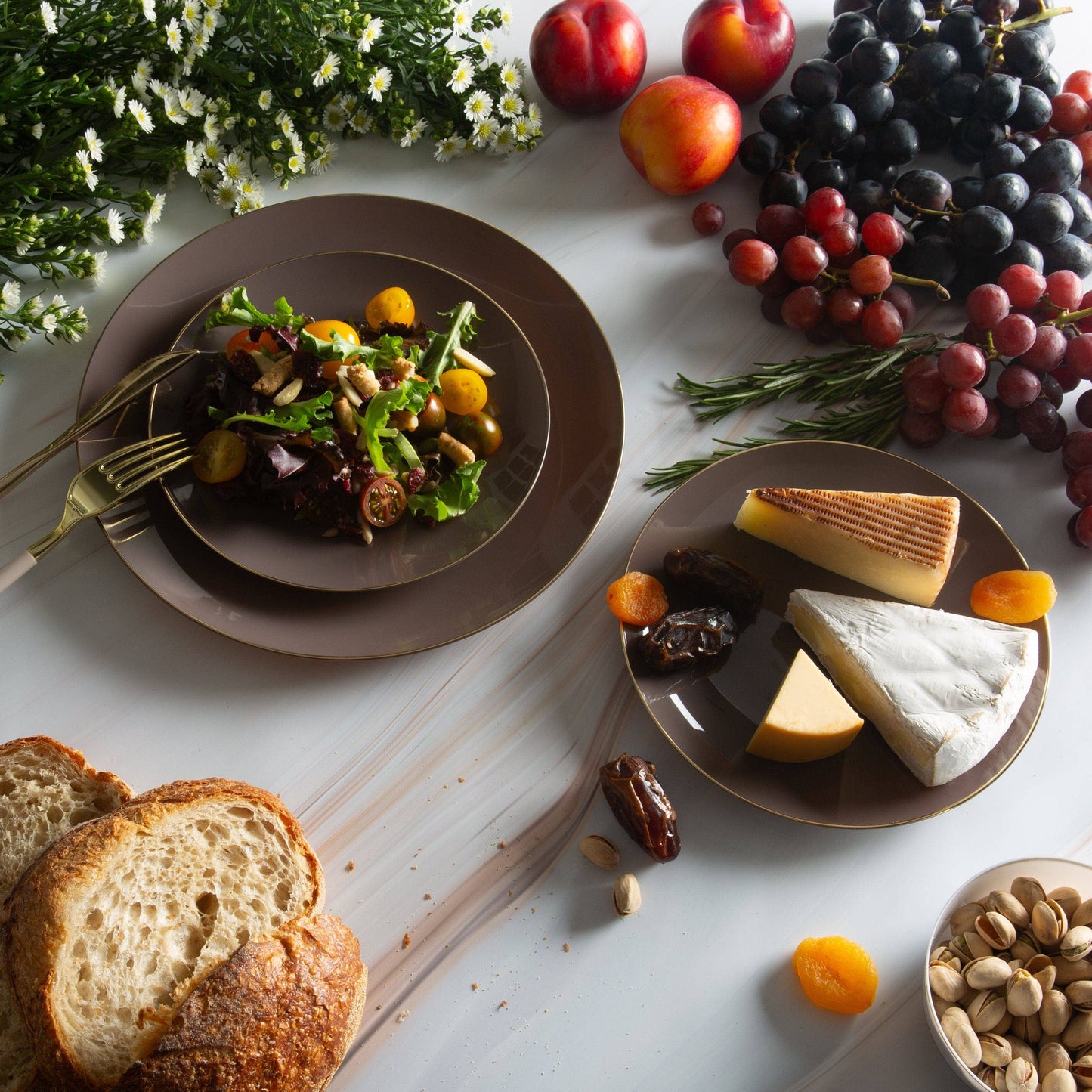 Taupe and Gold Round Plastic Plates | 10 Pack