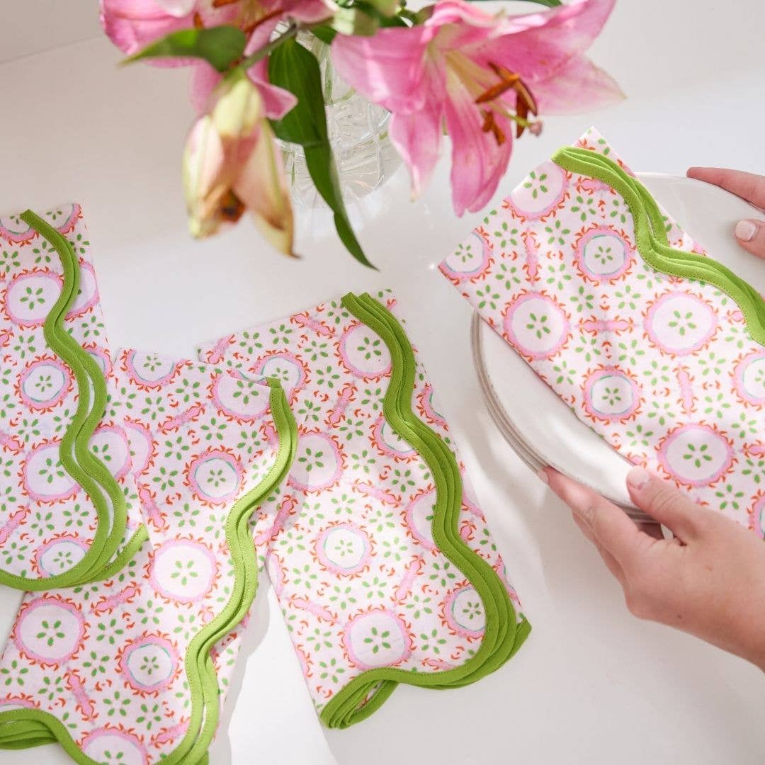 Rosie Scalloped Dinner Napkins - Laura Park
