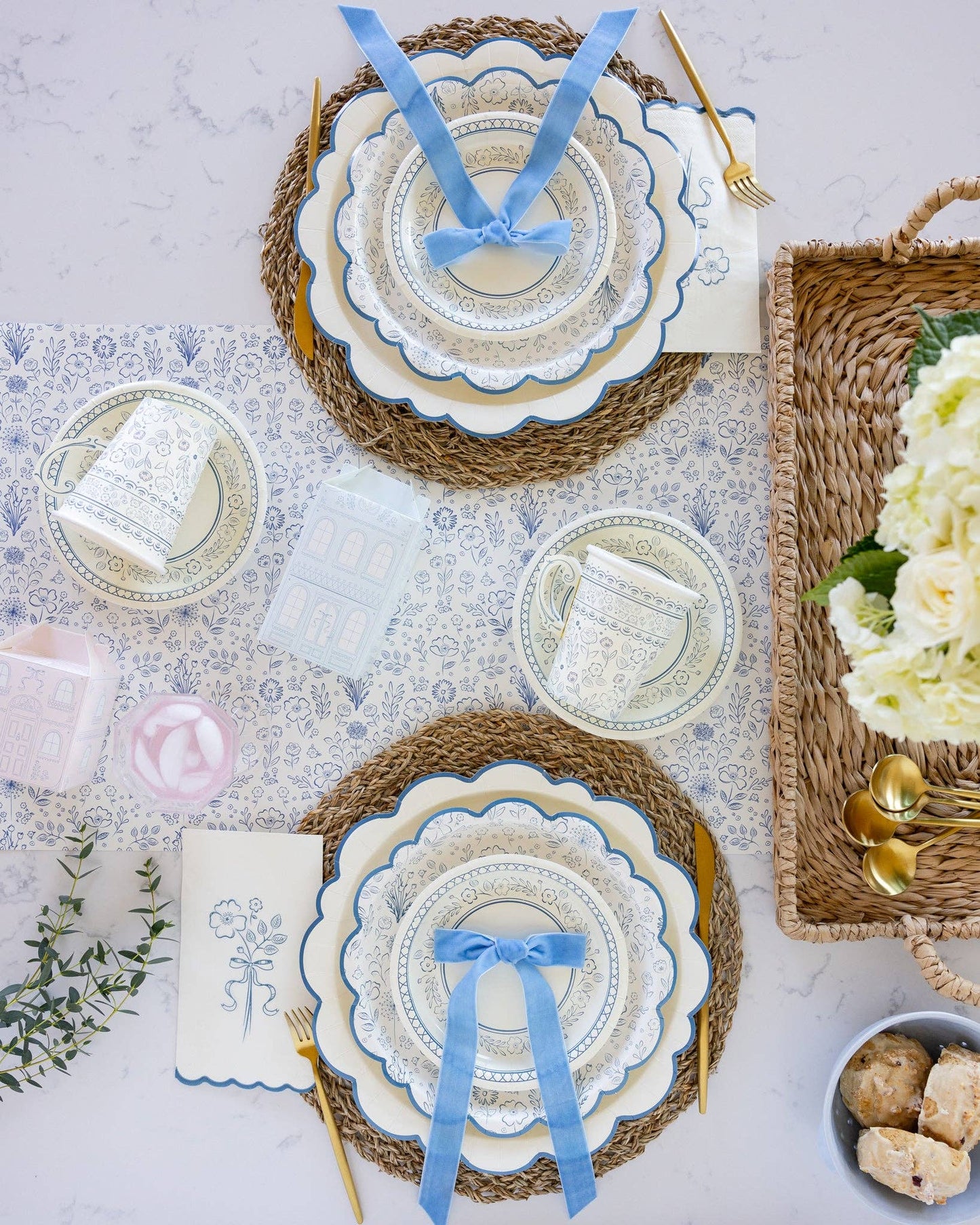 PEM1042 - Pembroke Cream with Blue Edge 12" Paper Plate