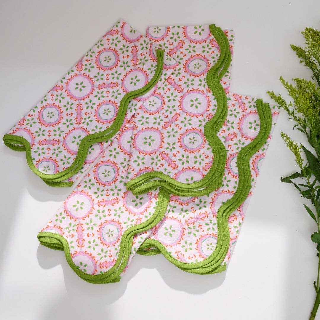 Rosie Scalloped Dinner Napkins - Laura Park