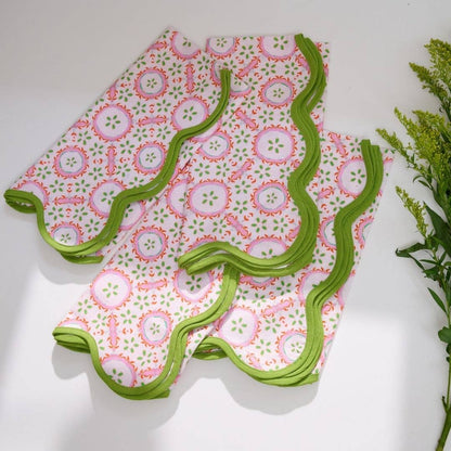 Rosie Scalloped Dinner Napkins - Laura Park