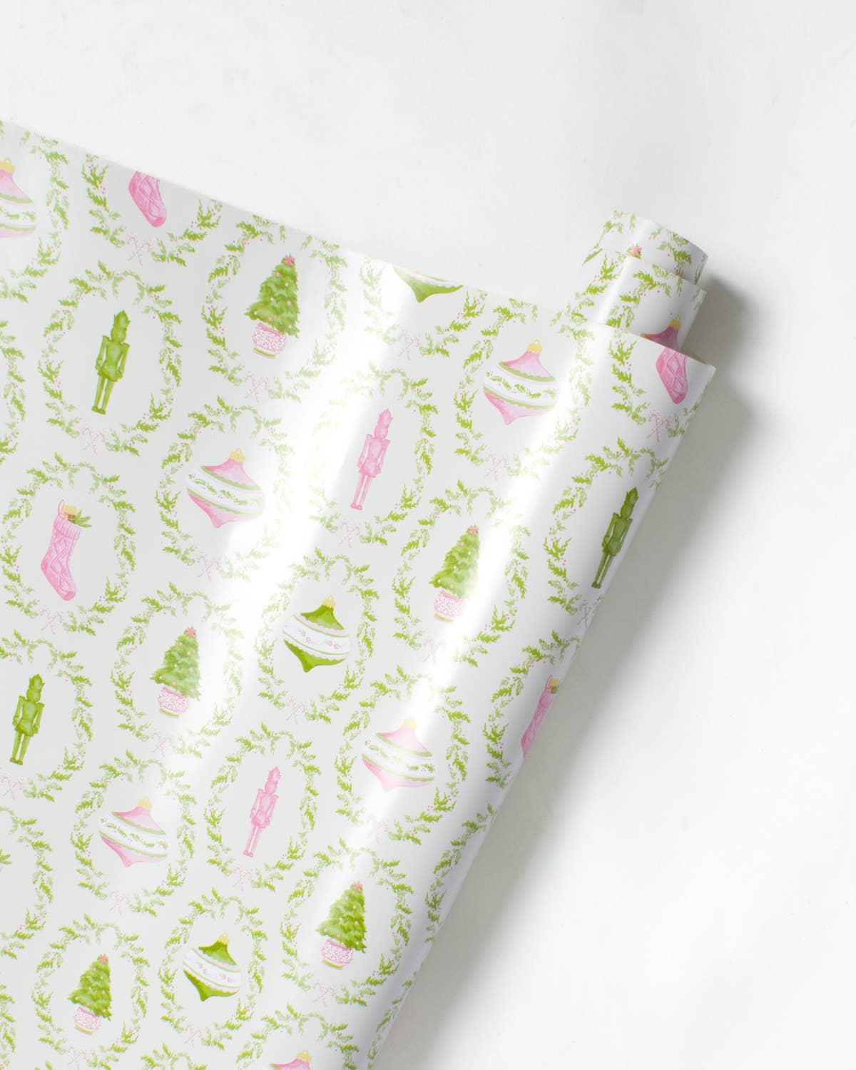 Nutcracker Trellis Paper Gift Wrap   White/Green/Pink   30x120