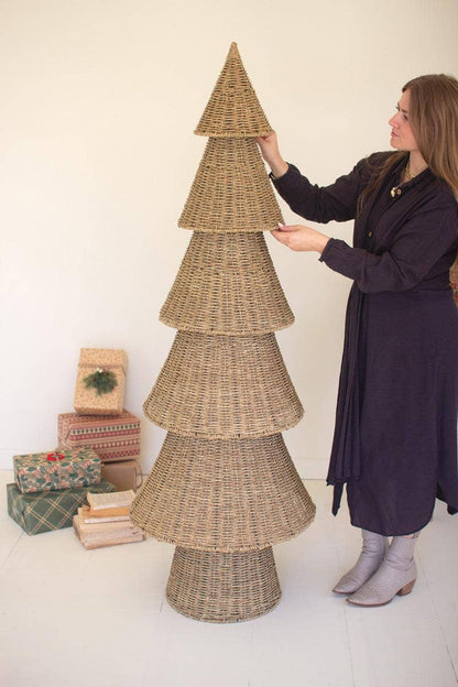 WOVEN VINE CHRISTMAS TREE