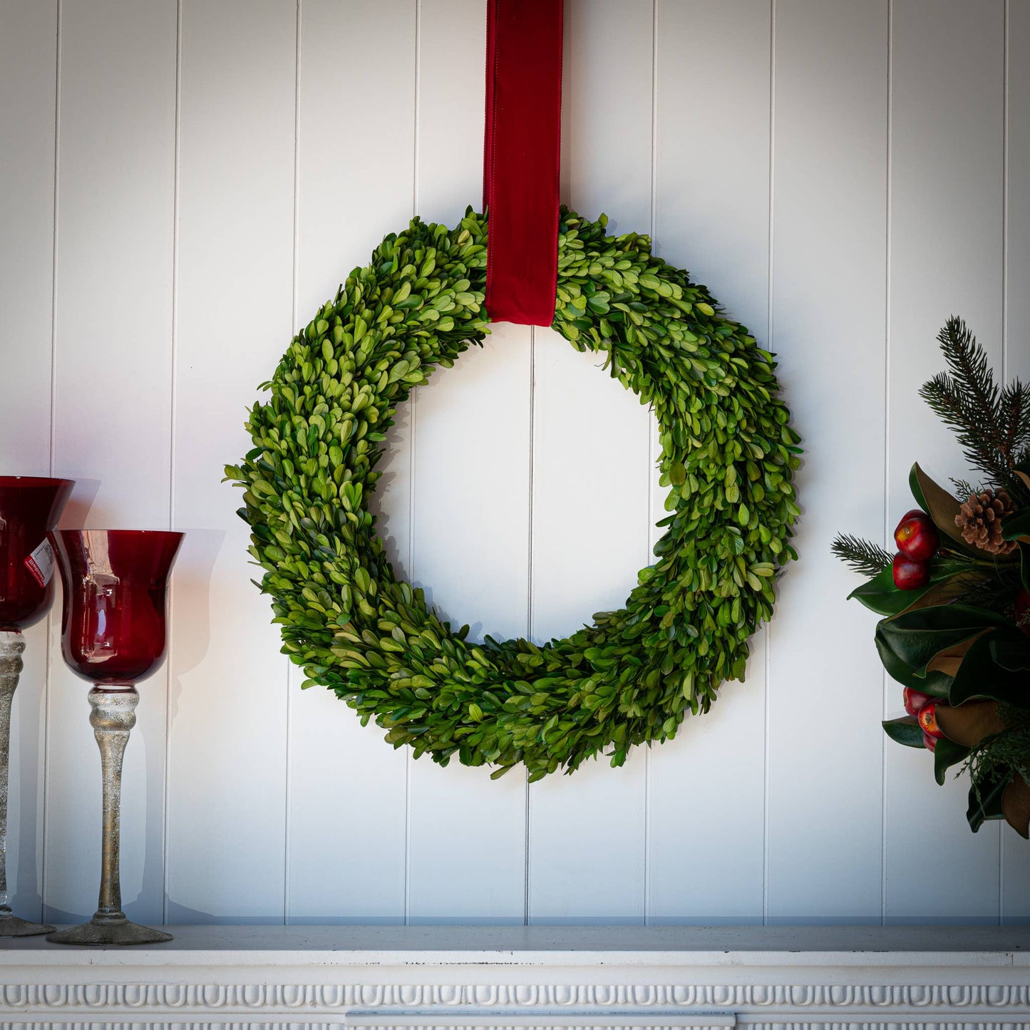 22” Round - Preserved Boxwood Country Manor Wreath (Copy)