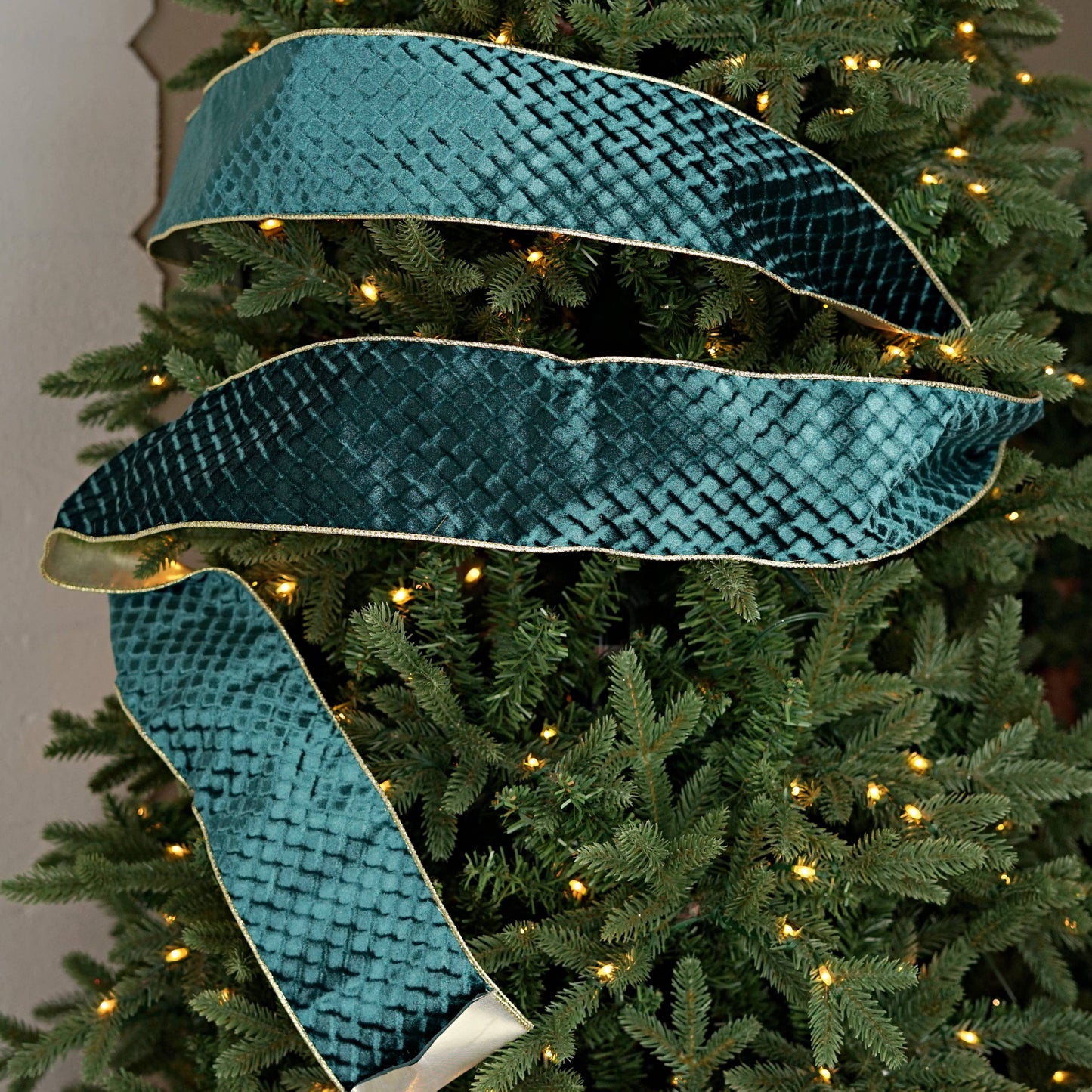 57R1303- Velvet Wired Ribbon-4inx10YD-Peacock Diamond/Gold W