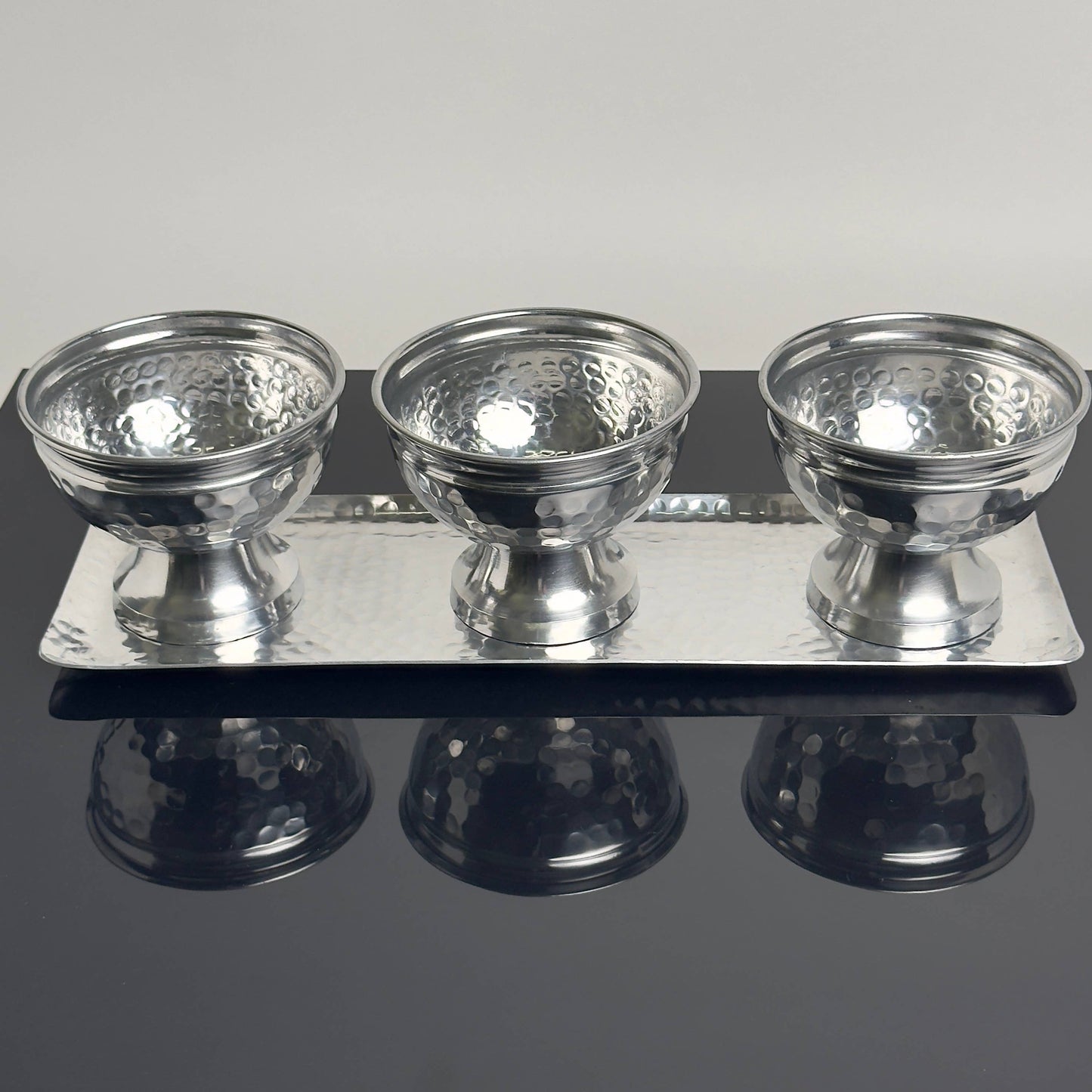 Hammered Tray Set 3 Bowls