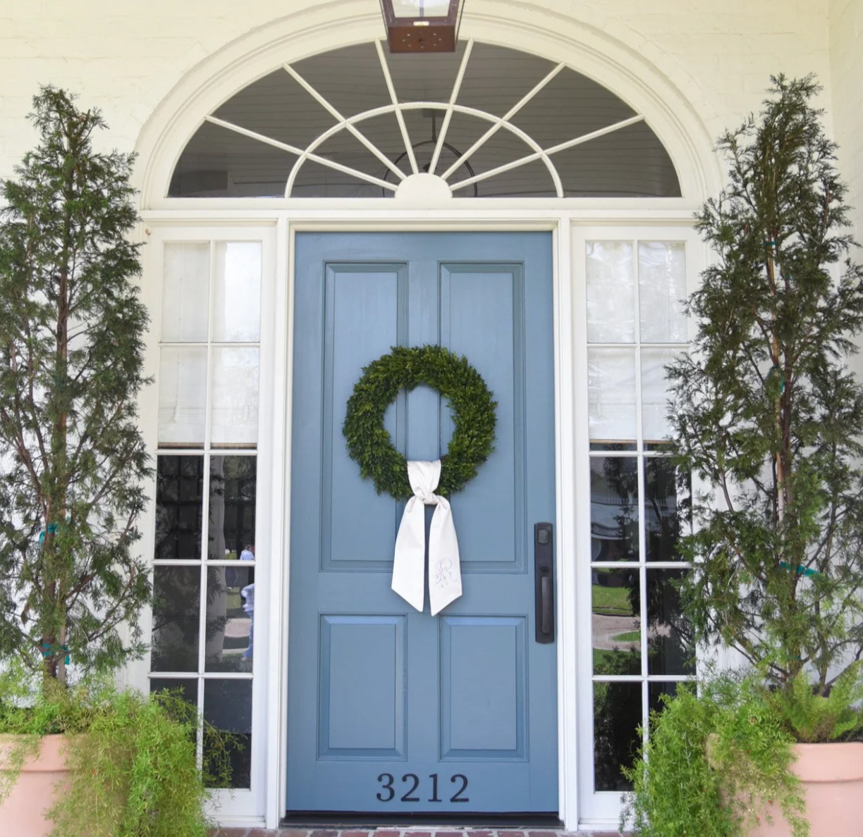 24” Round - Boxwood Wreath