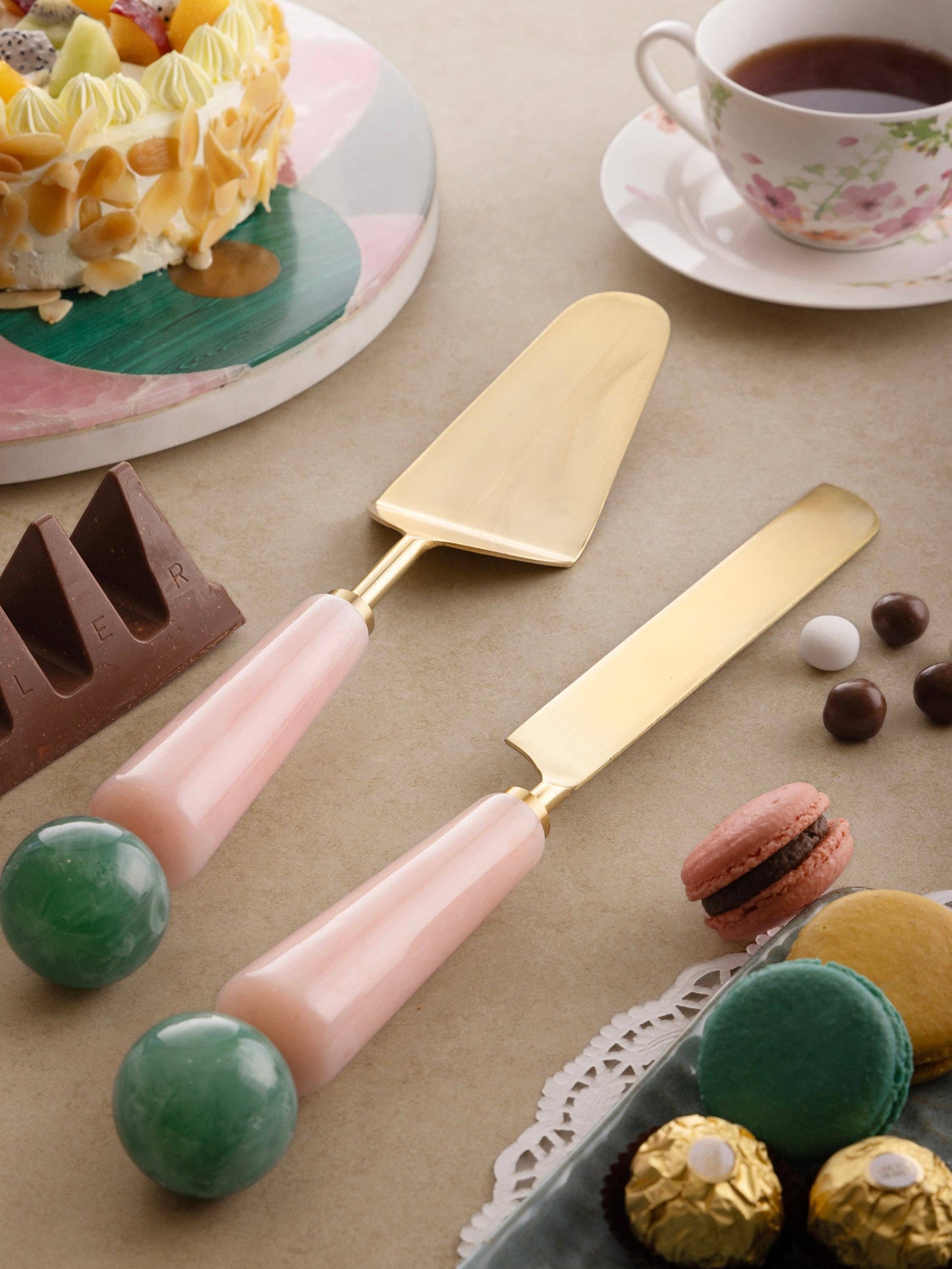 Copenhagen Sculpted Cake Servers Set