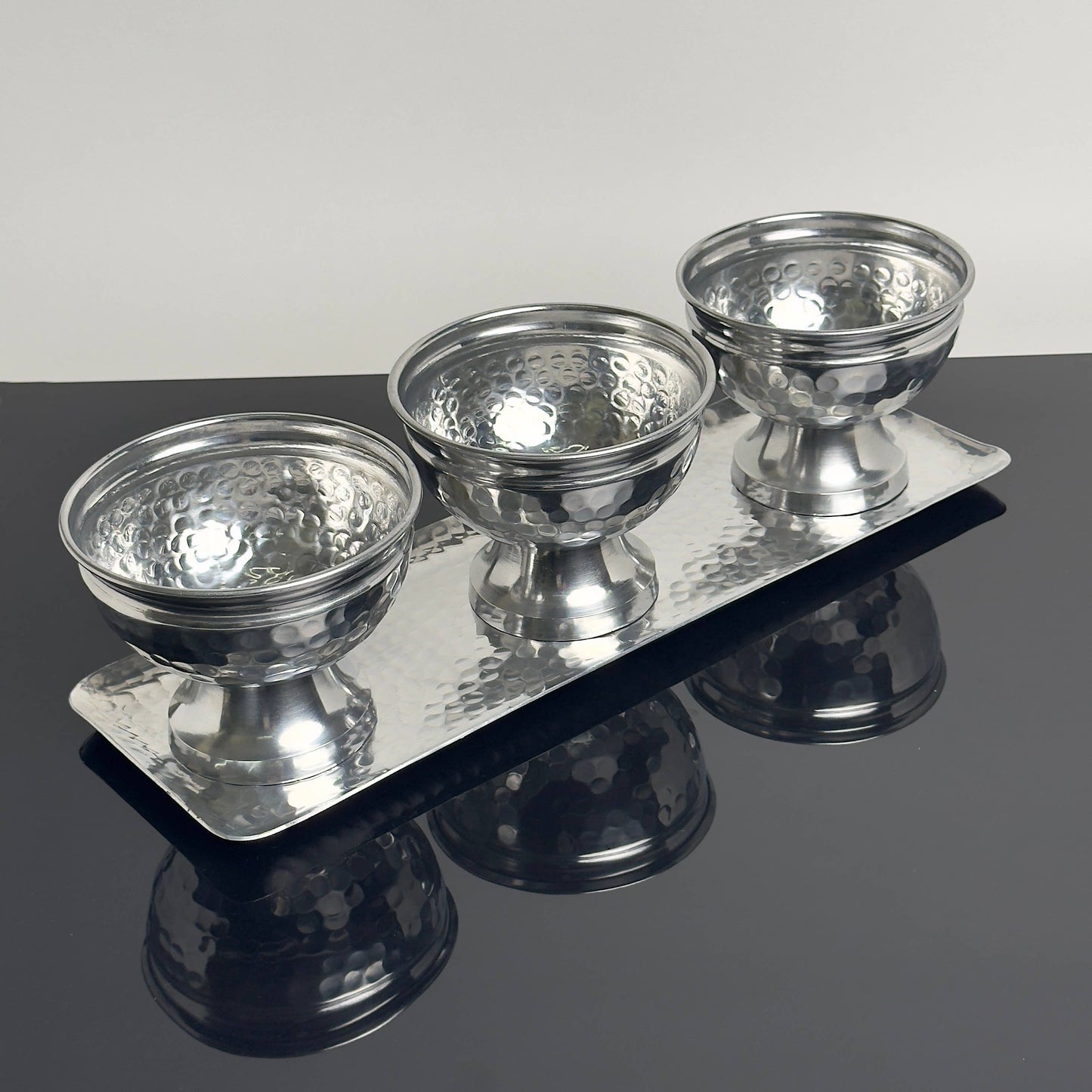 Hammered Tray Set 3 Bowls