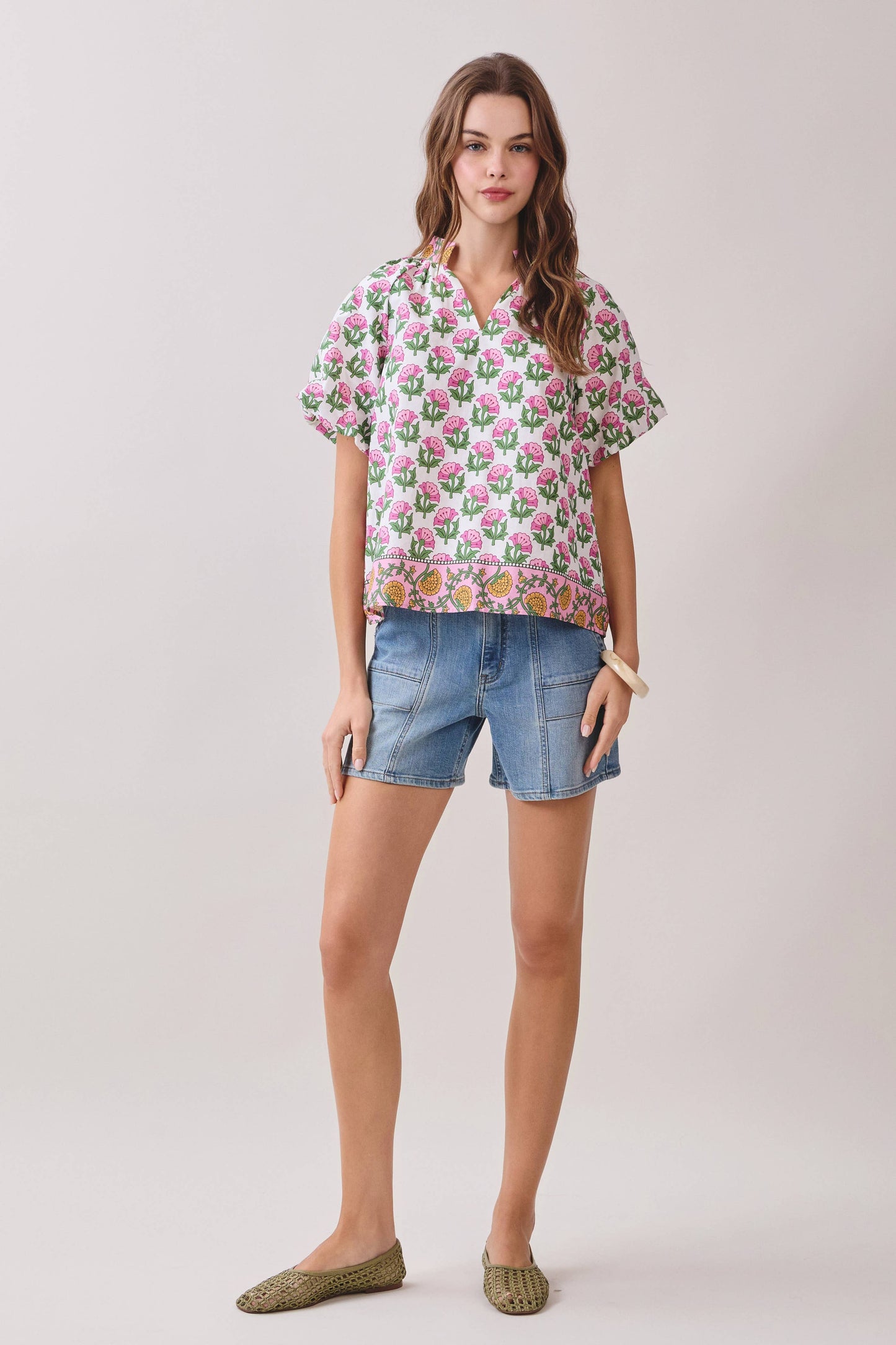 CT9806-Floral Print Bubble Sleeves Split Neckline top