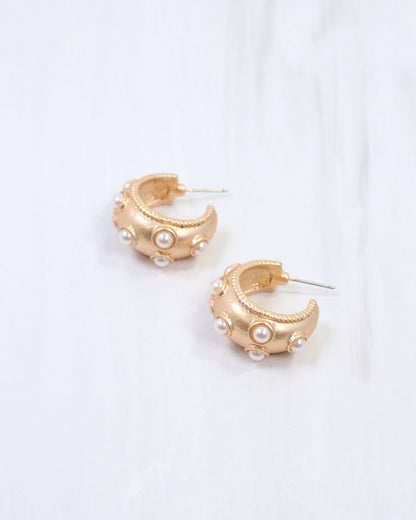 Bobbie Pearl Hoop Earring Matte Gold