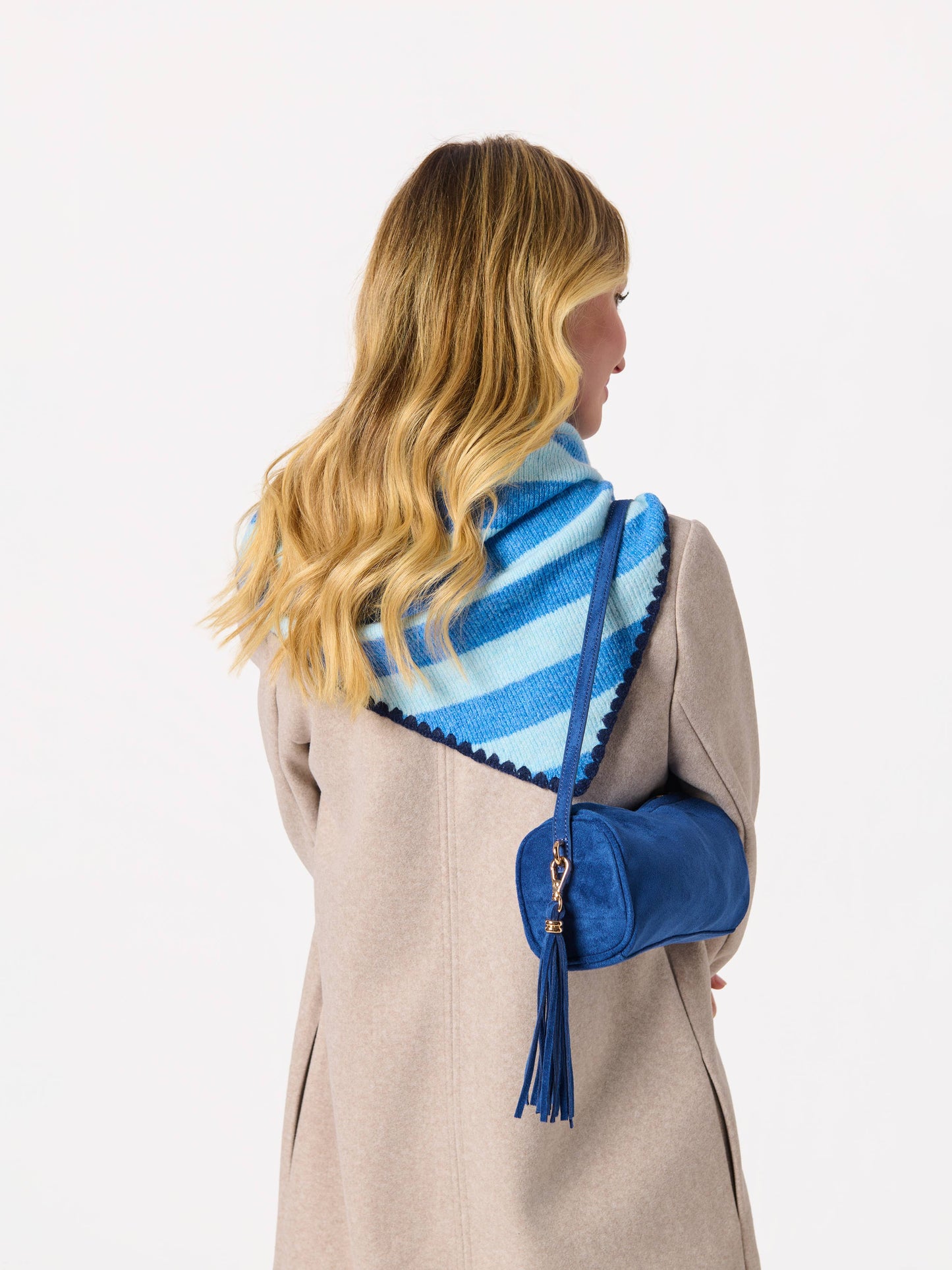 JOY LARGE TRIANGLE SCARF
