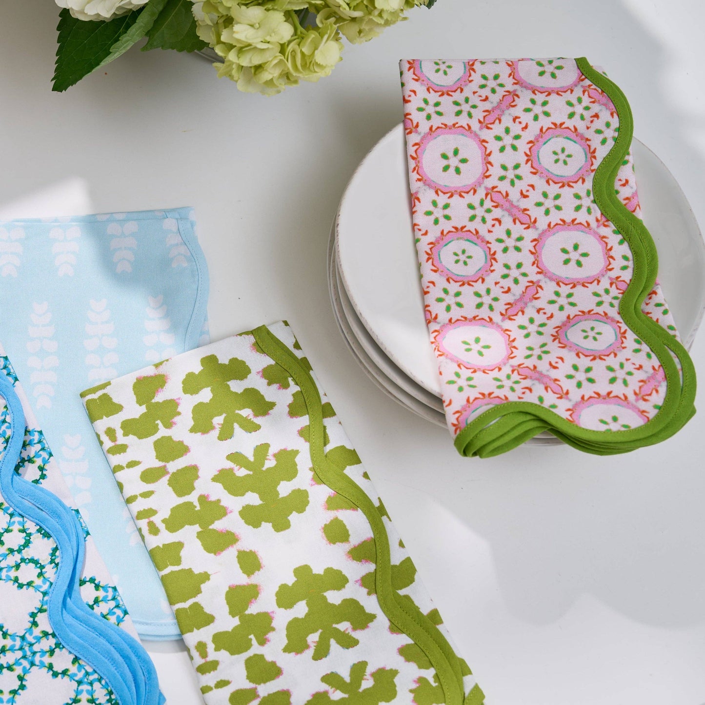 Rosie Scalloped Dinner Napkins - Laura Park