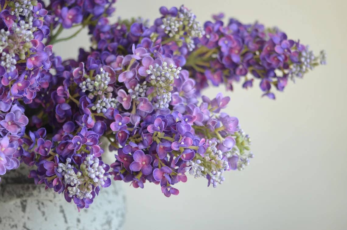 25"Real Touch Lilac