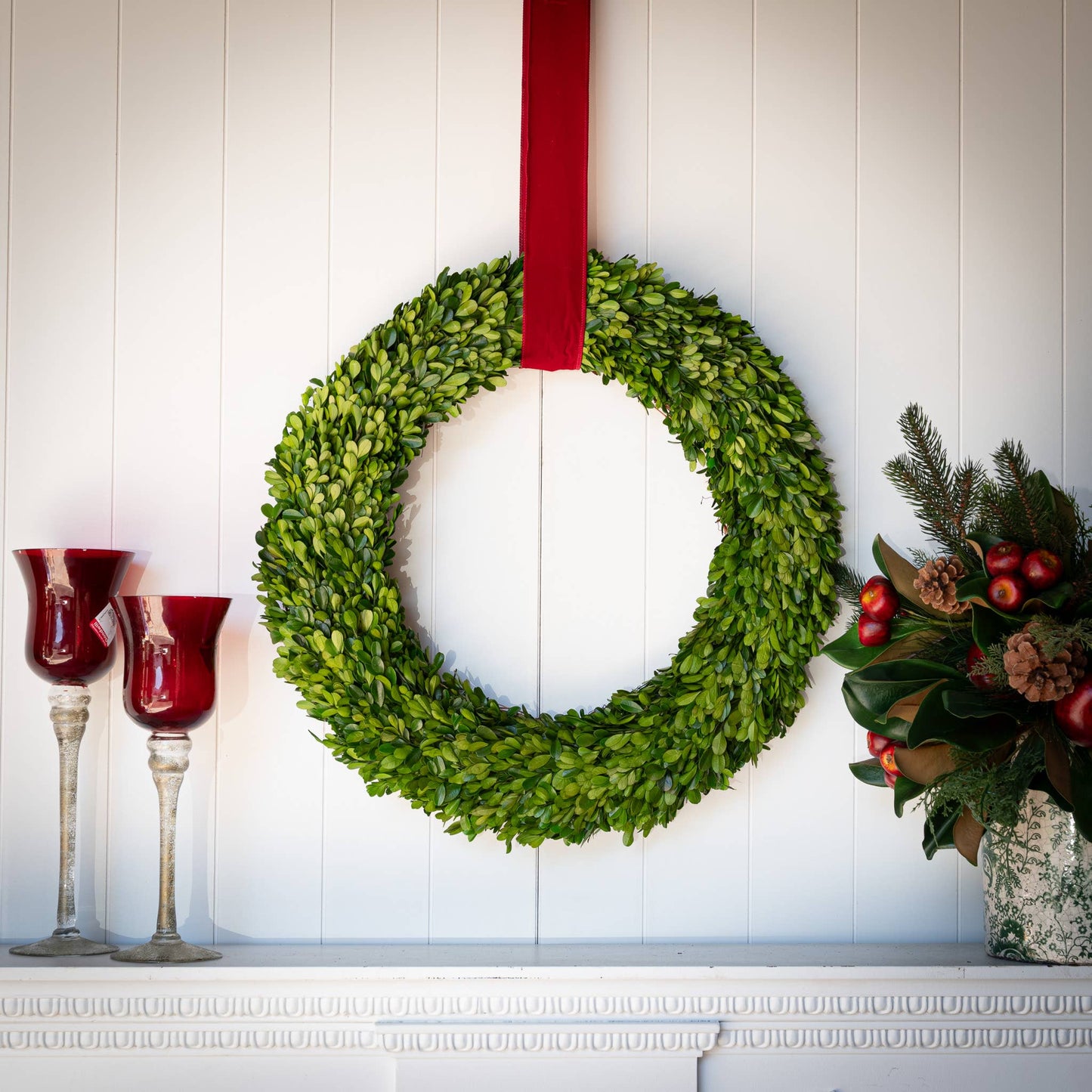 24” Round - Preserved Boxwood Country Manor Wreath